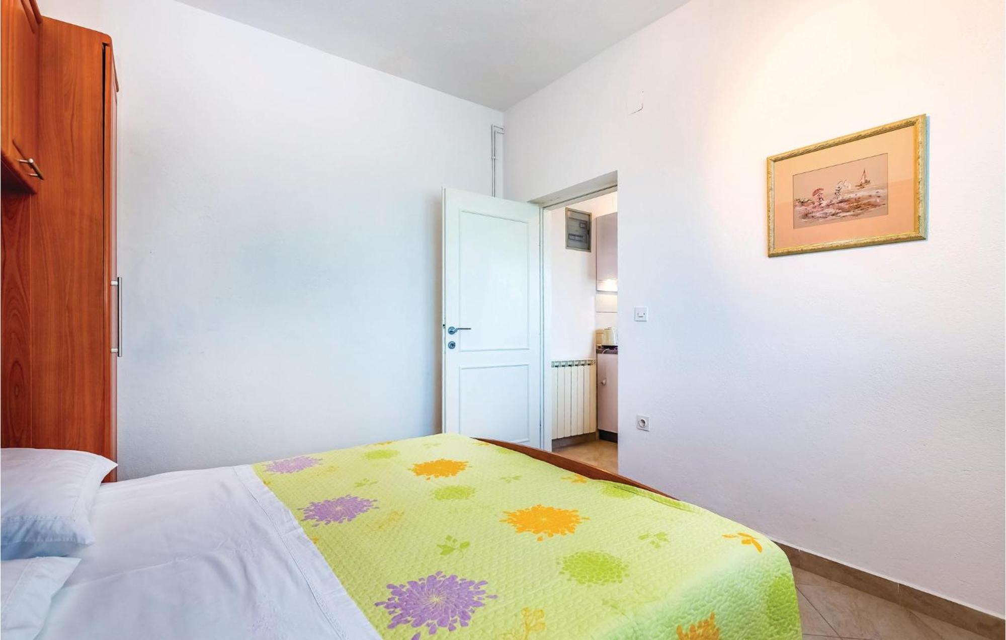 1 Bedroom Awesome Apartment In סופטרסקה דראגה מראה חיצוני תמונה